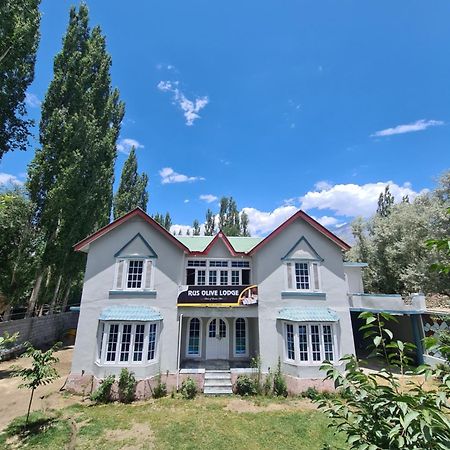 Rus Olive Lodge Skardu Exterior foto